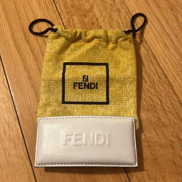 Fendi leather barrette - Picture 3 of 3